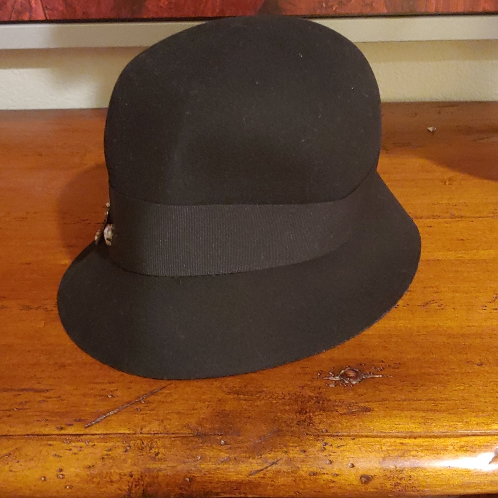 Hat - Picture 2 of 3